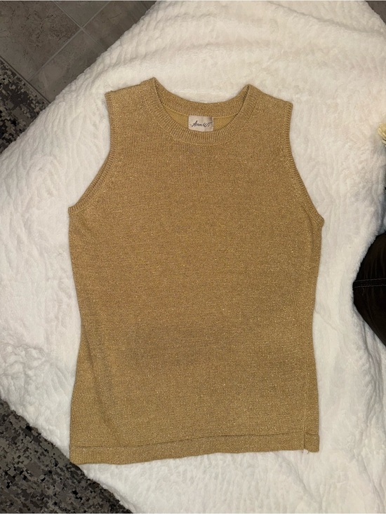 Ann Wi Tops - 2 x 20$ Metallic Gold Sleeveless Knit Tank Top by Ann Wi Size S